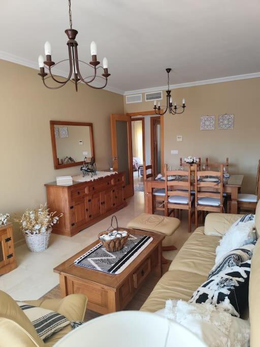 Penthouse Paradiso: 2Br Oasis In Casares Del Sol Ngoại thất bức ảnh