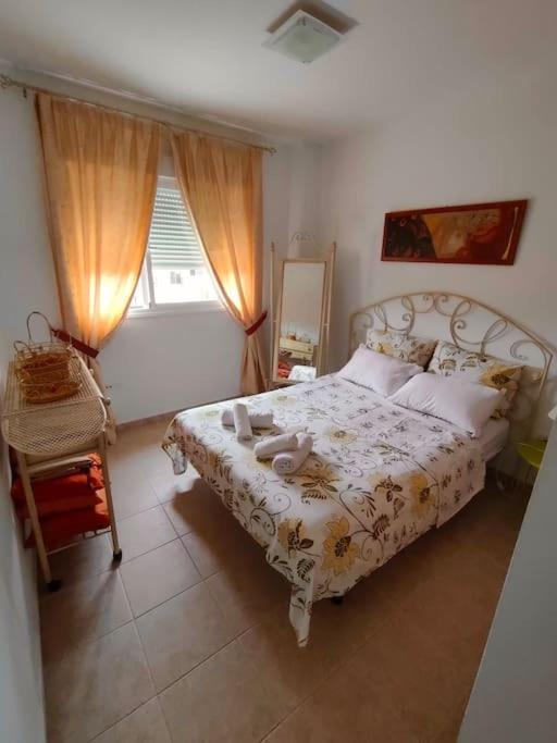 Penthouse Paradiso: 2Br Oasis In Casares Del Sol Ngoại thất bức ảnh