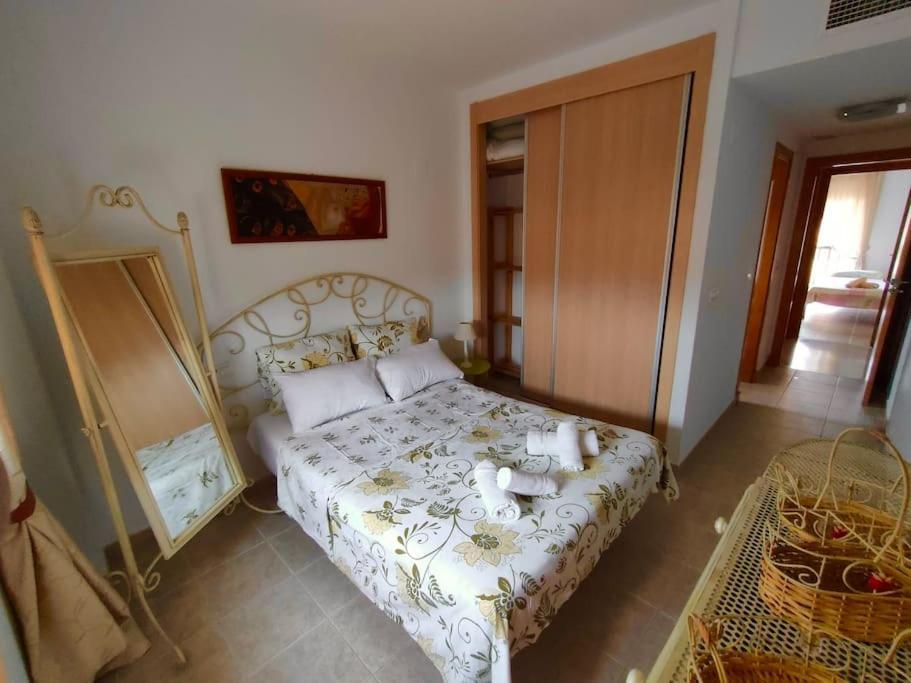 Penthouse Paradiso: 2Br Oasis In Casares Del Sol Ngoại thất bức ảnh